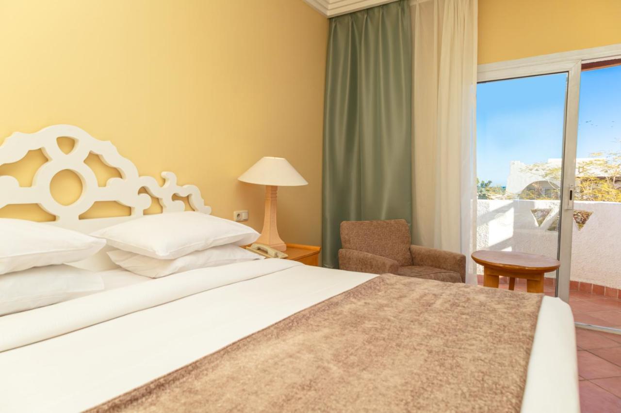 Hotel Sharm Dreams Vacation Club - Aqua Park Exteriér fotografie A bedroom at the hotel